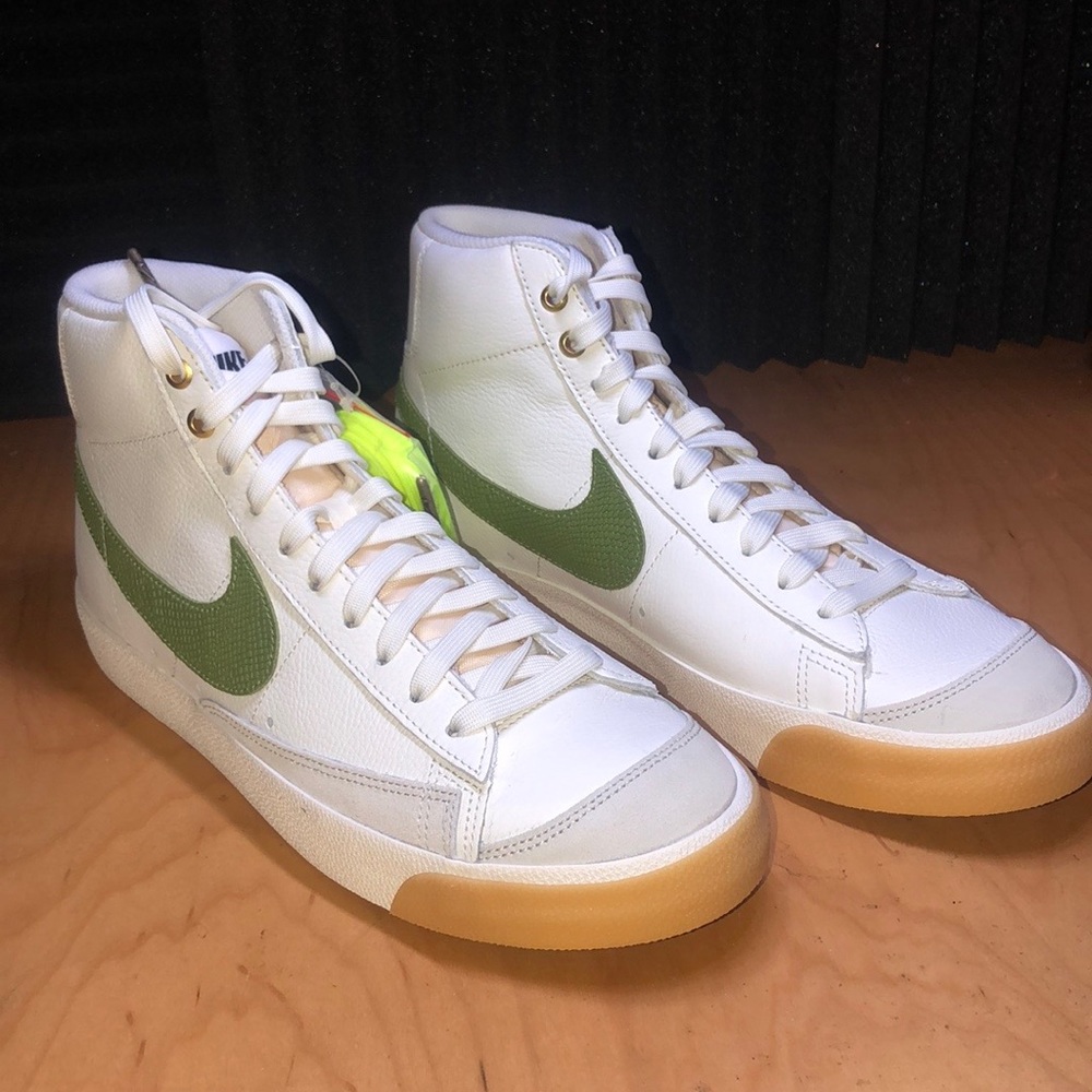 SOLD Blazer Mid ‘77 Vintage “Asparagus Snakeskin”